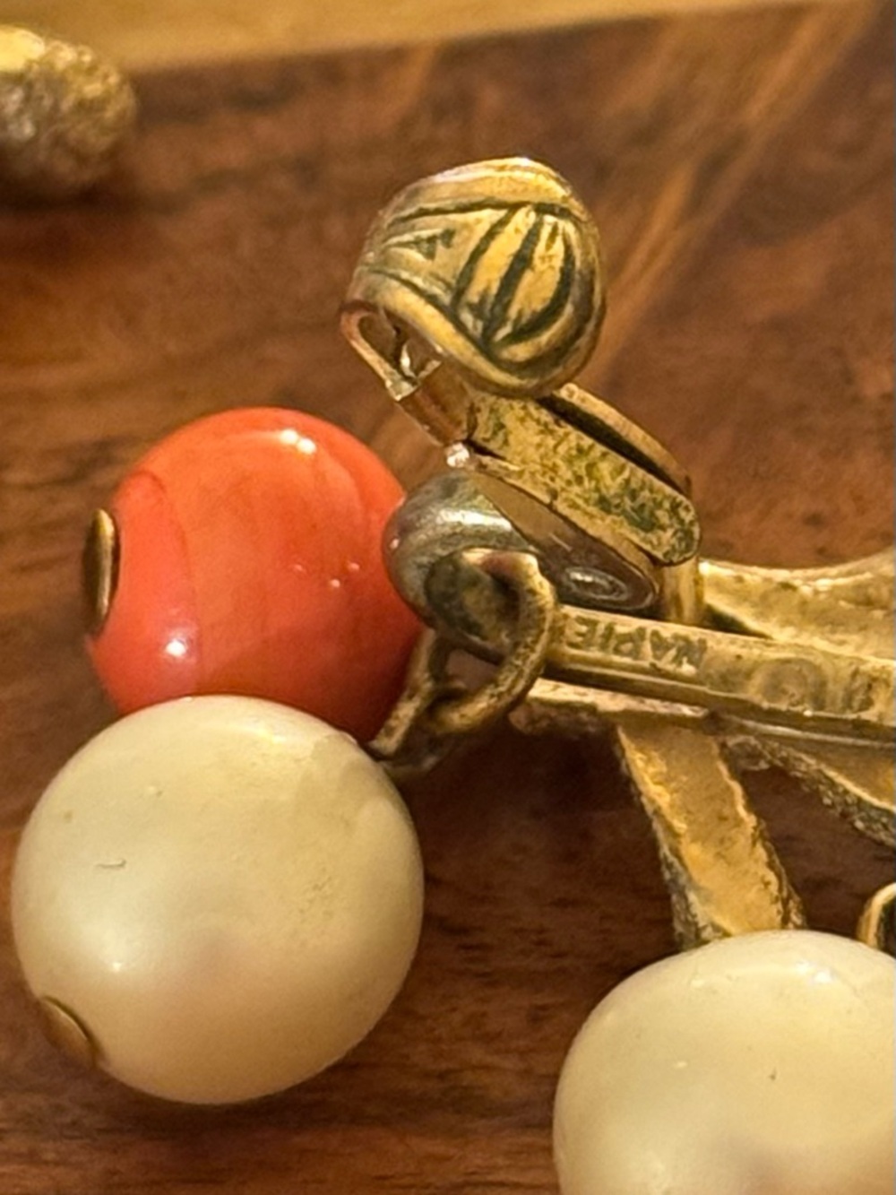 RARE NAPIER Gold Coral Branch Drop VTG Earrings with Pearl and Coral Beads - Picture 7 of 11